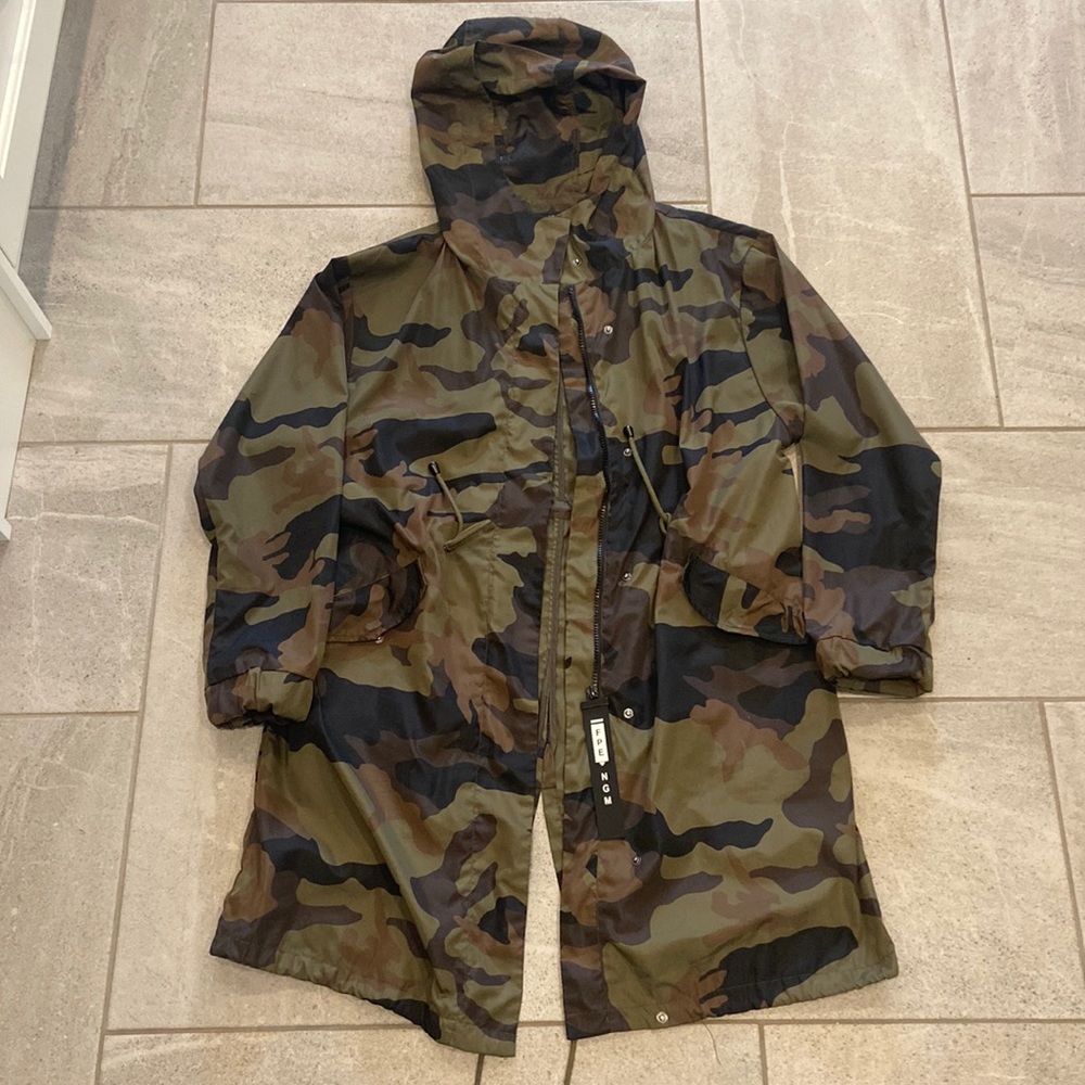 Zara Women’s Camo Shell Jacket, Sz S